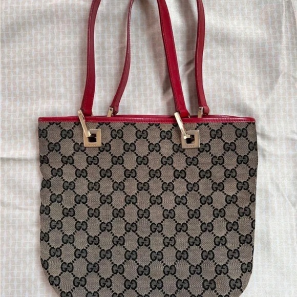 Authentic Gucci Shoulder Bag - Picture 3 of 3